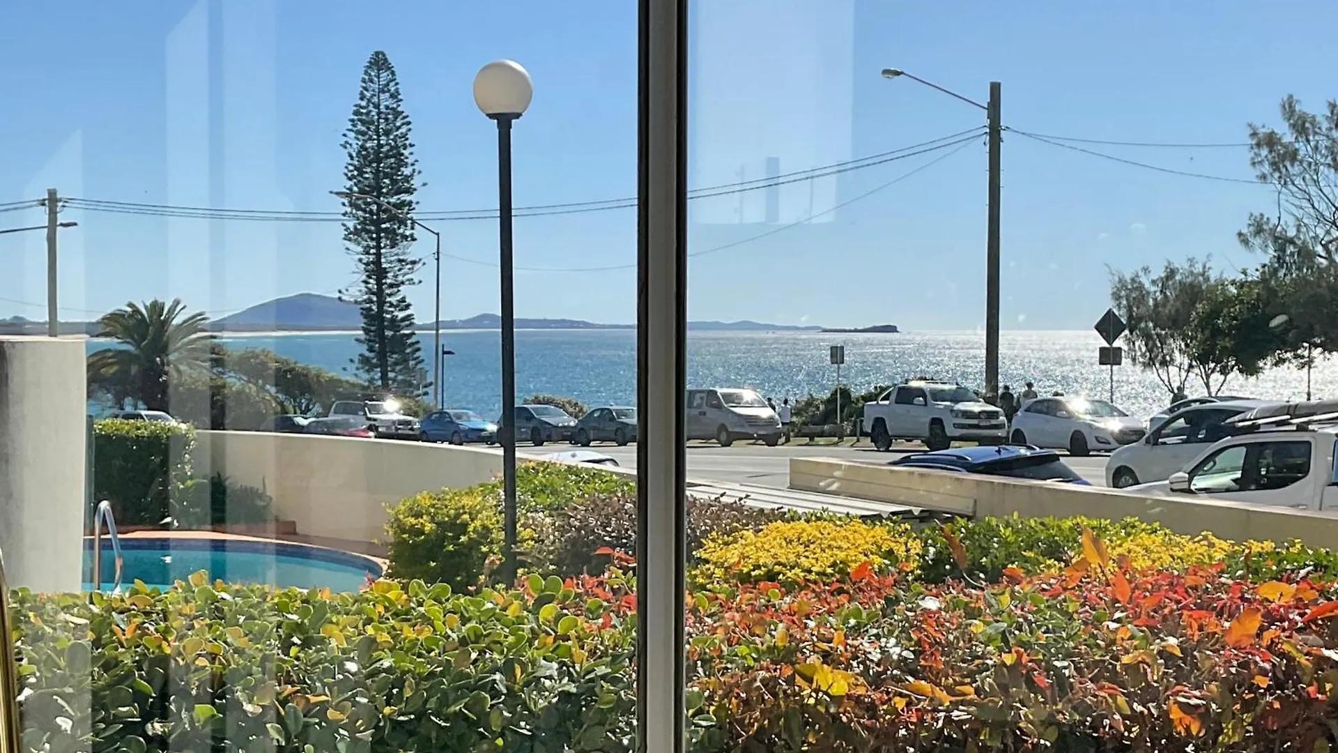 Alex Beachfront Views contacts